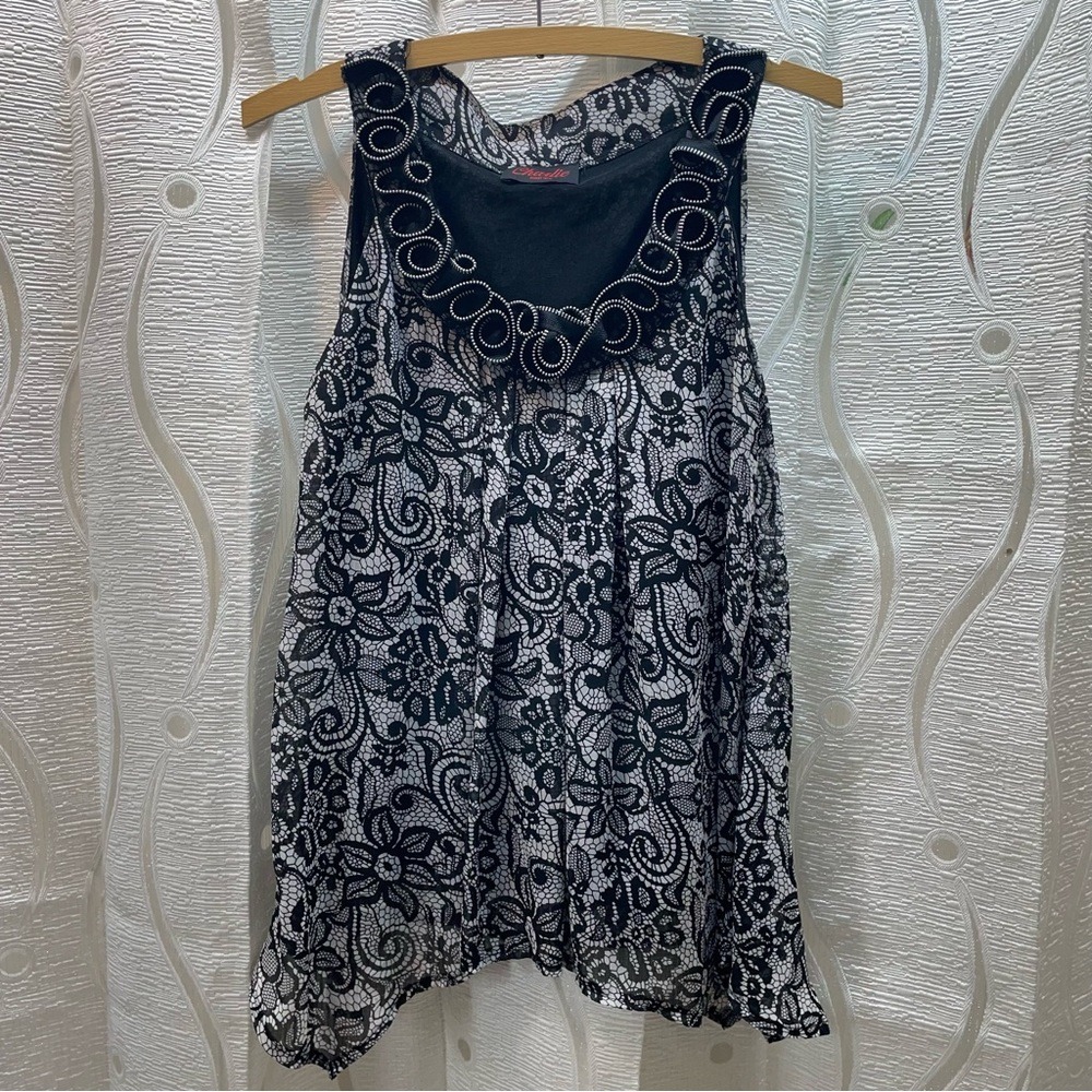 Charlie Lace Sleeveless Top Womens Small Black White Zipper Trim Edgy